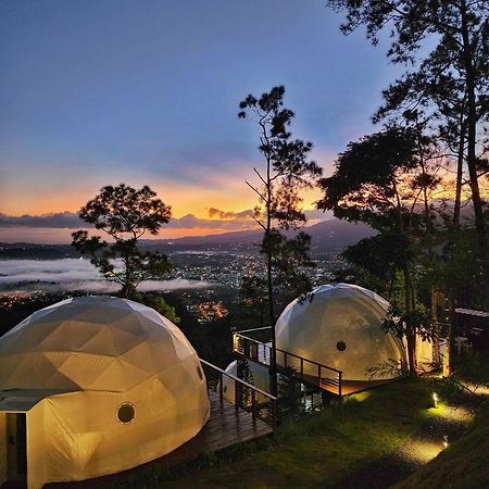 Hotel The Domes Jarabacoa Exterior foto